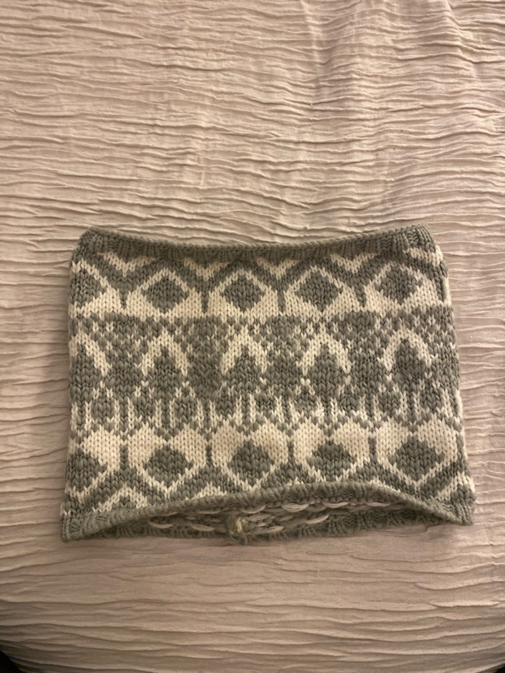 Fair Isle Knit Neck Warmer in Gray and Cream